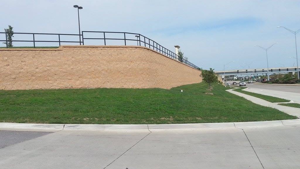 Commercial Retaining Walls Commercial Retaining Walls
